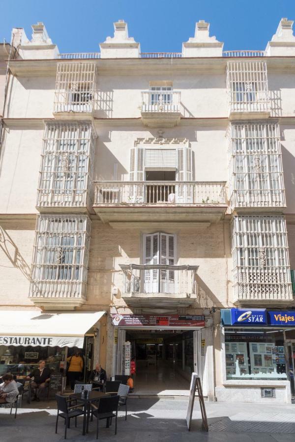Apartamento La Galeria De San Antonio Cádiz Exterior foto